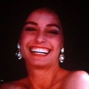 Meet your Posher, Farrah